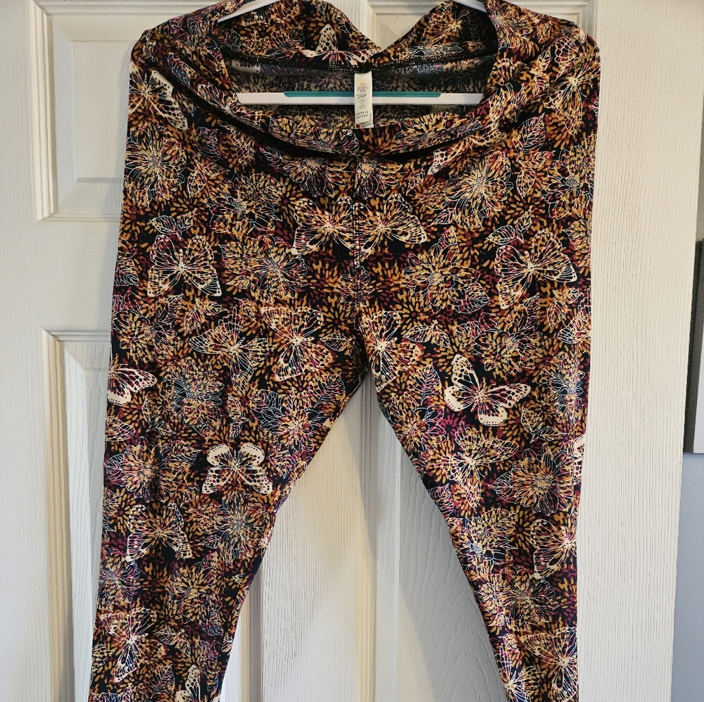 LuLaRoe TC leggings Butterfly print